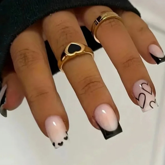 24 Pieces Fake Press On Nails - Picture 1 of 6